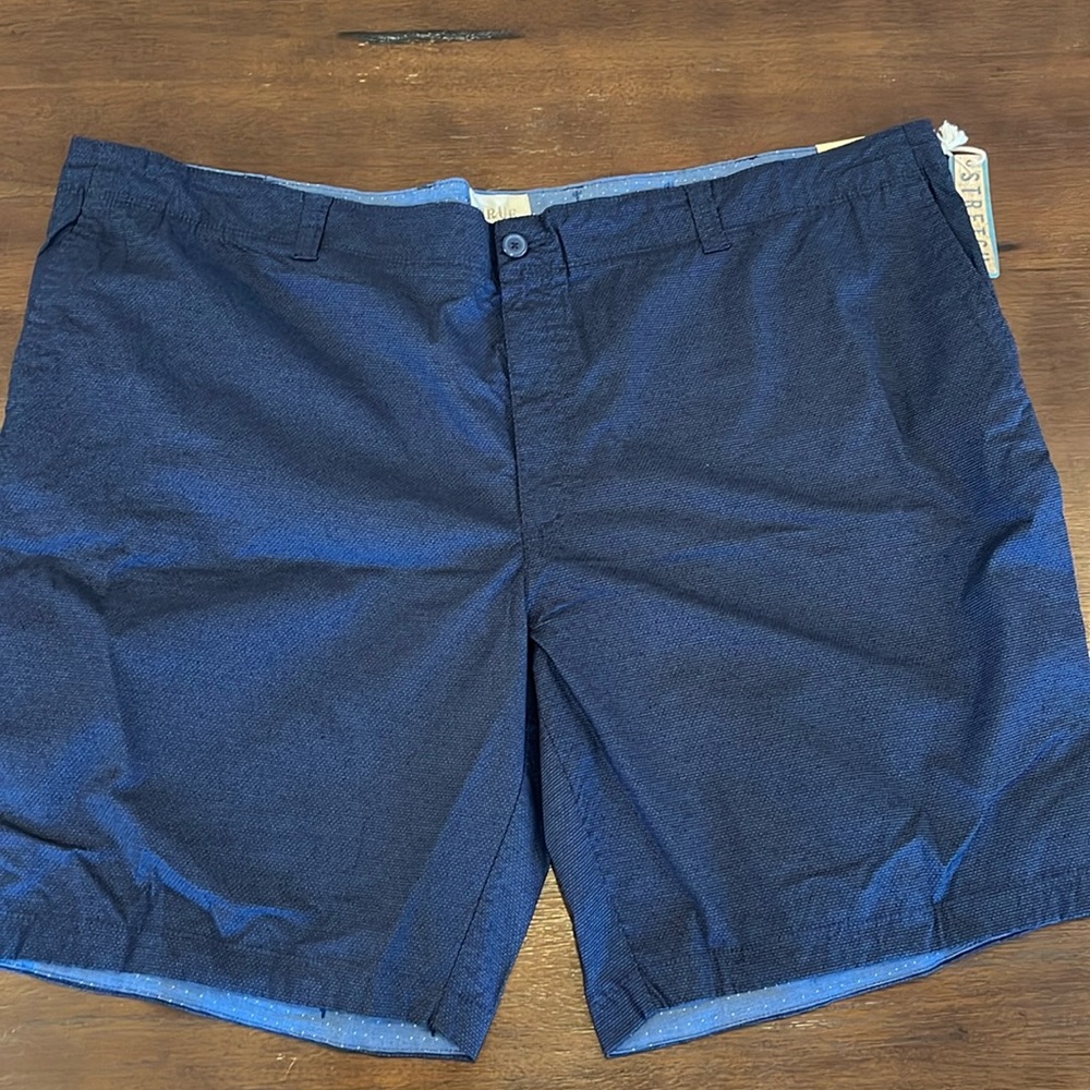 Men’s big and tall shorts. Navy blue brand new.